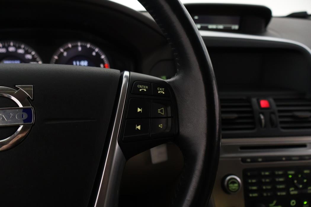 VOLVO XC60 2011