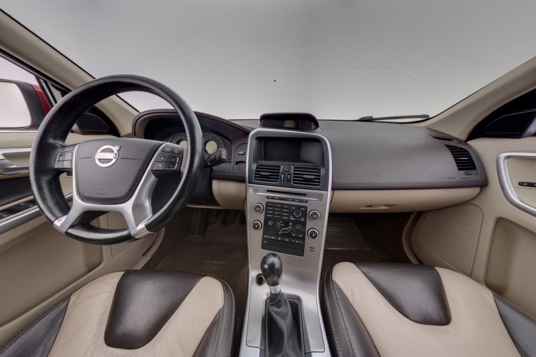 VOLVO XC60 2011