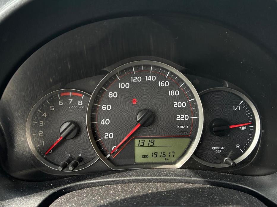 TOYOTA Yaris 2013