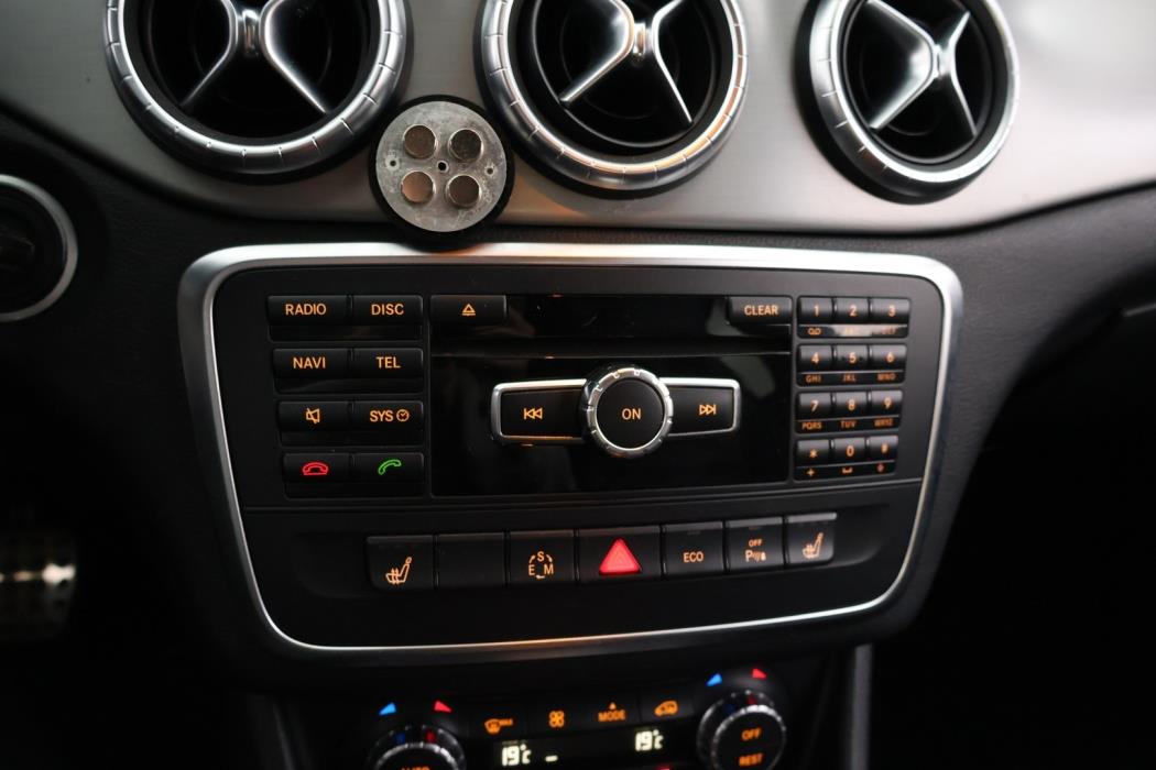 MERCEDES-BENZ CLA 2014