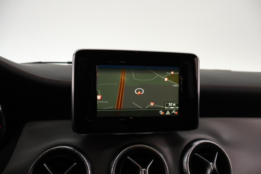 MERCEDES-BENZ CLA 2014