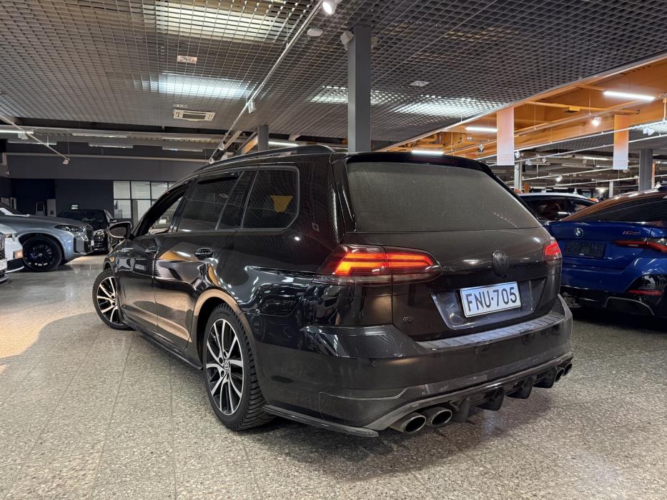 VOLKSWAGEN Golf 2018