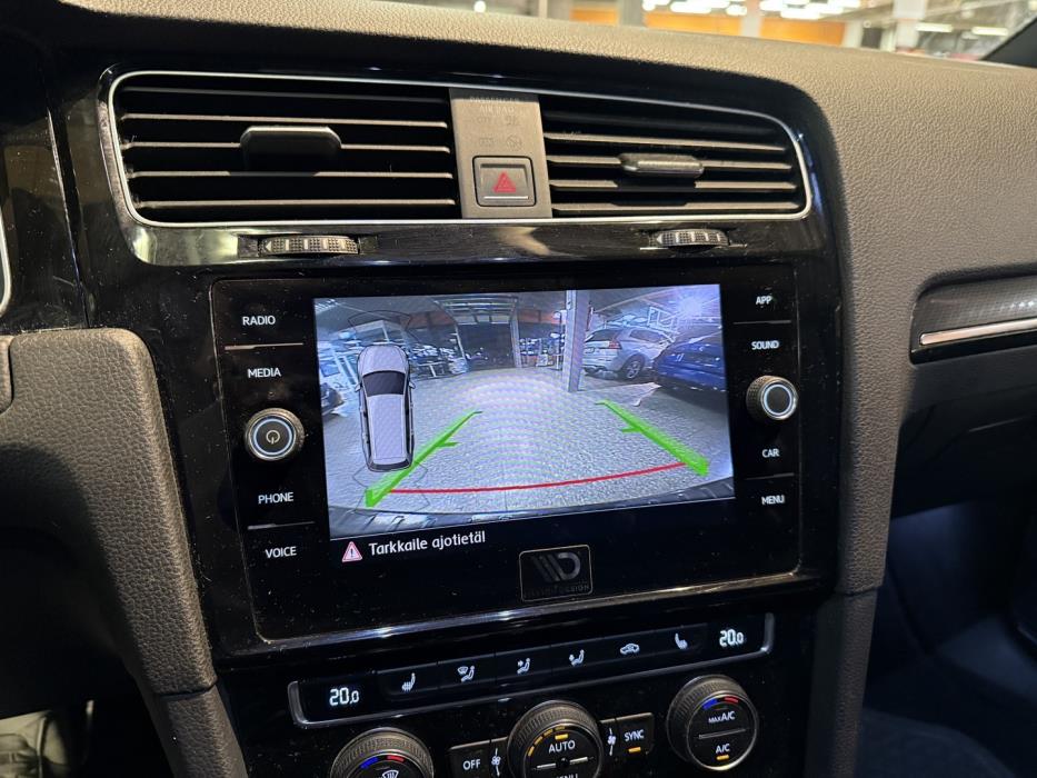 VOLKSWAGEN Golf 2018