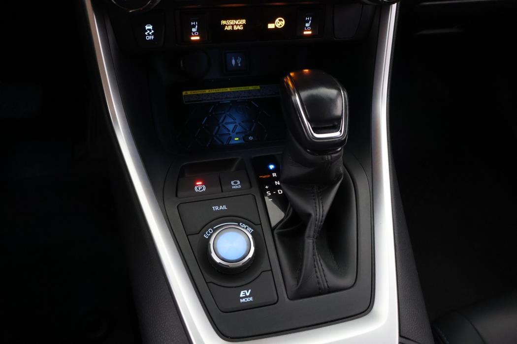 TOYOTA RAV4 2019