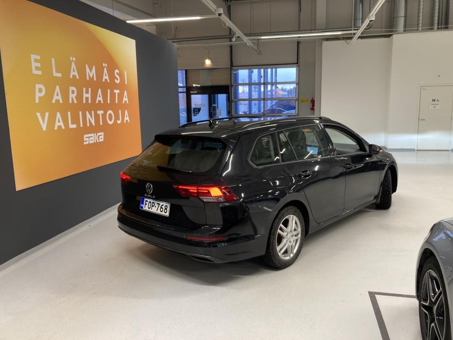 VOLKSWAGEN Golf 2021