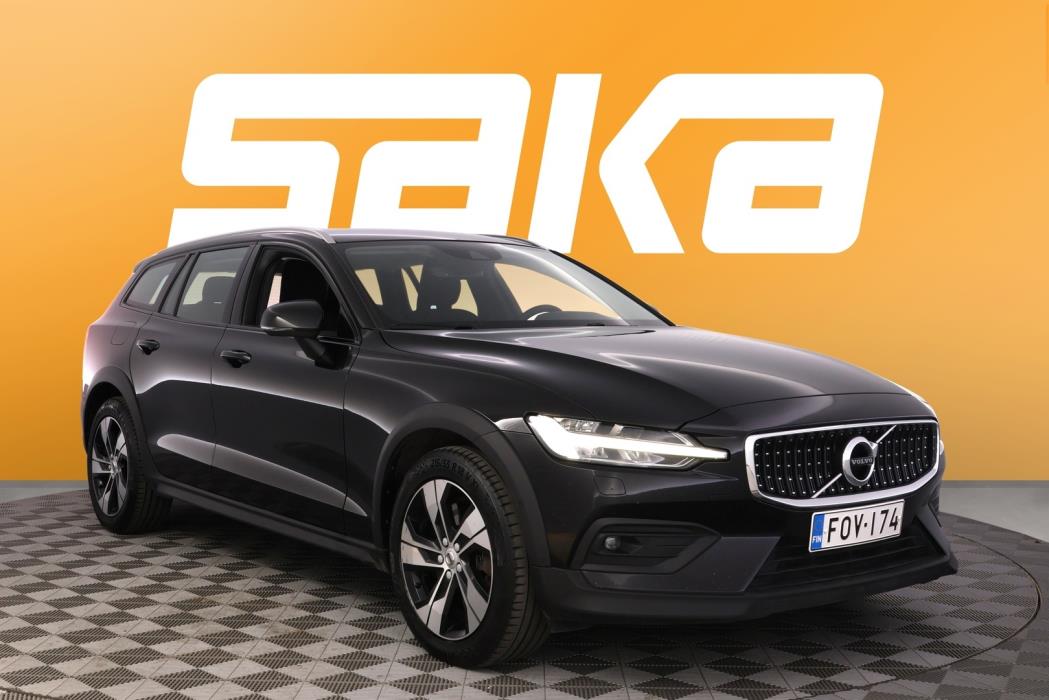 VOLVO V60 Cross Country 2022