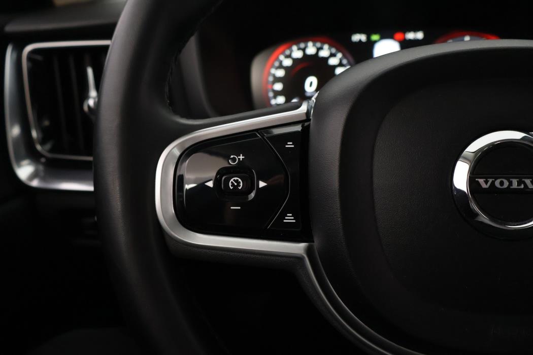 VOLVO V60 Cross Country 2022