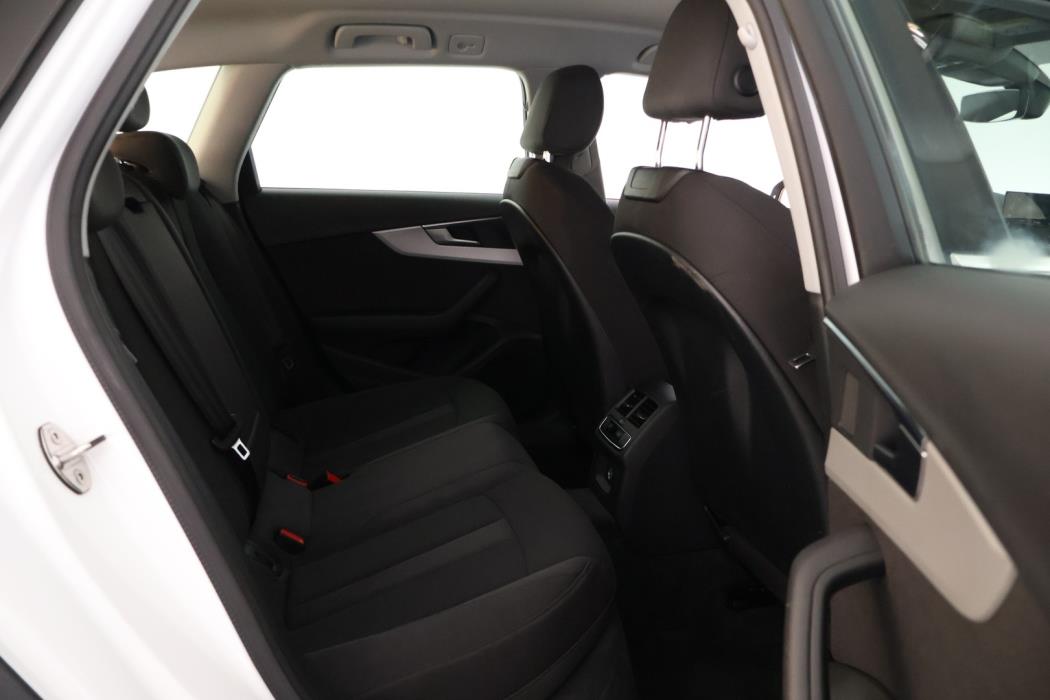 AUDI A4 allroad 2022