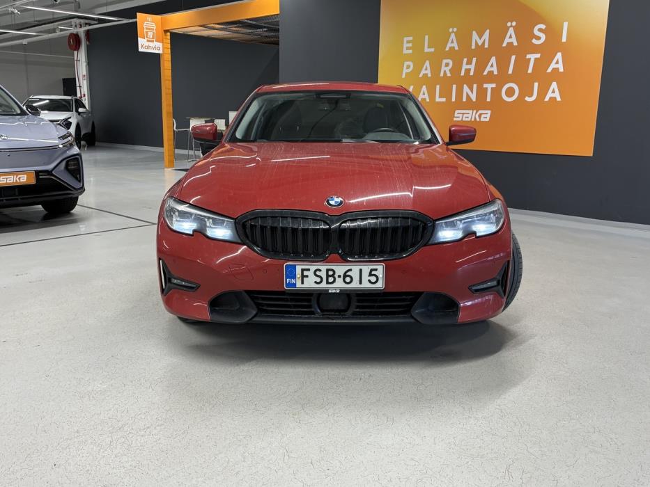 BMW 330 2020