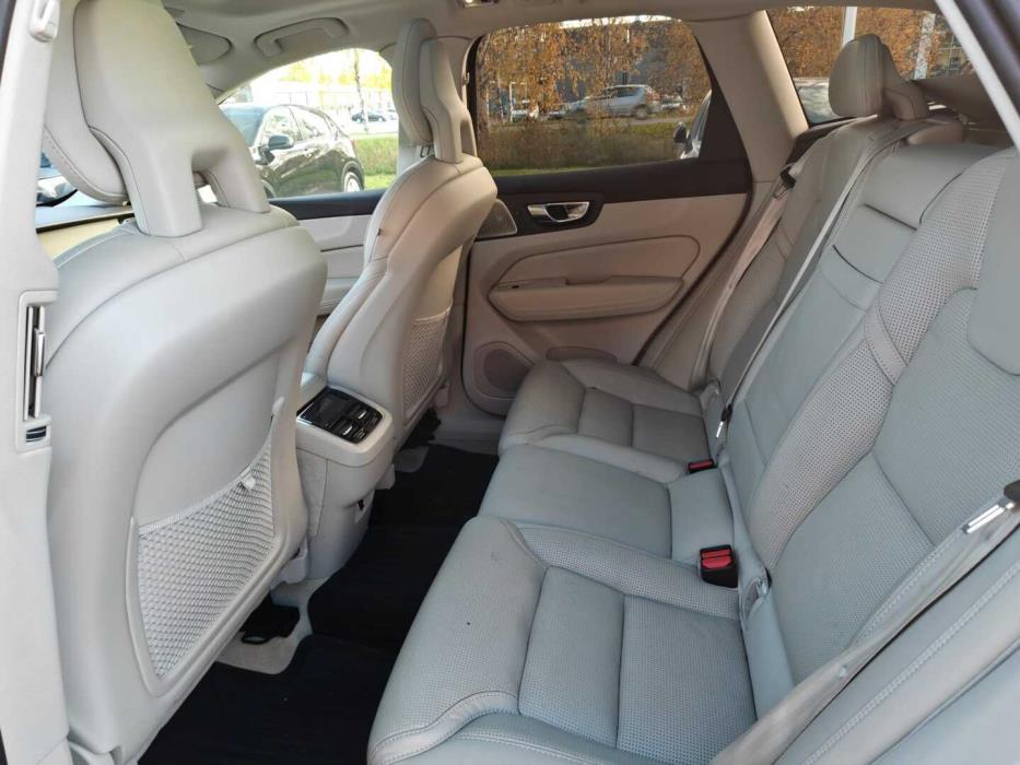 VOLVO XC60 2018