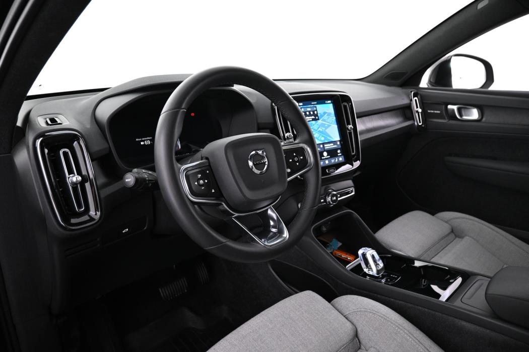 VOLVO C40 2024
