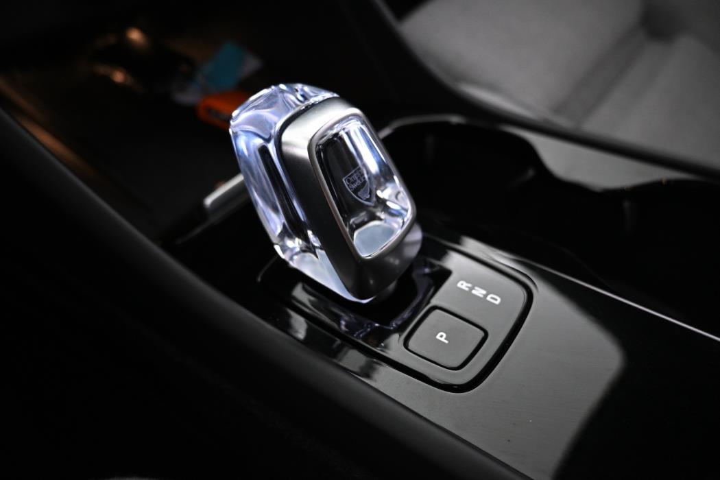 VOLVO C40 2024