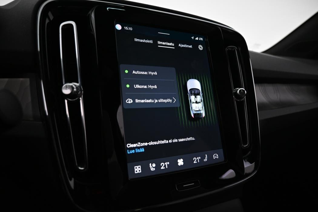 VOLVO C40 2024
