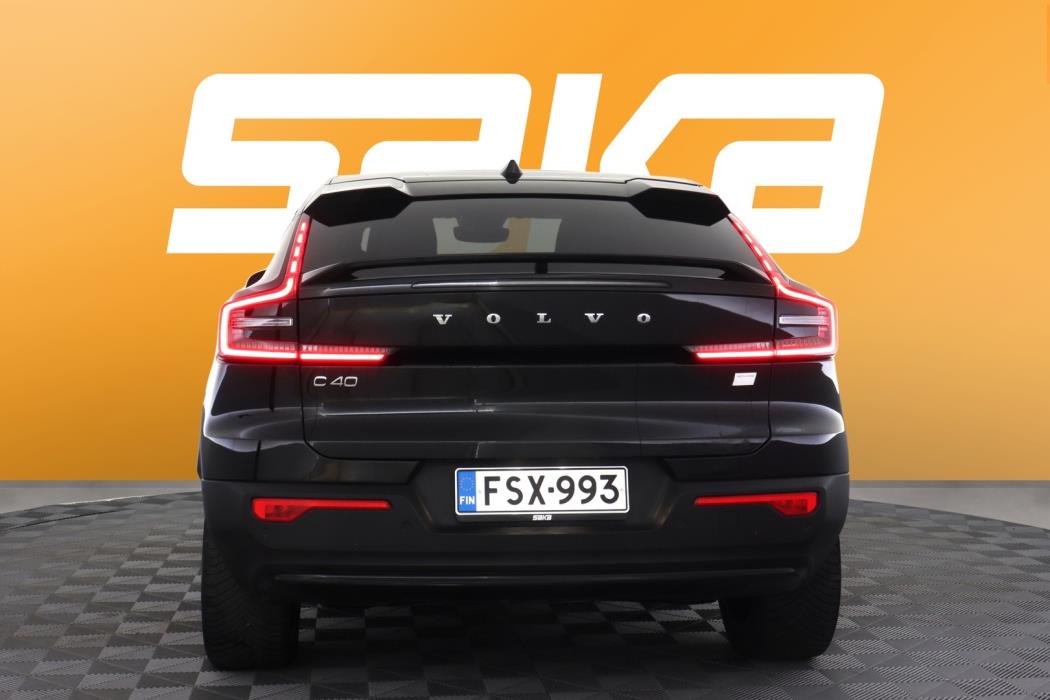 VOLVO C40 2024