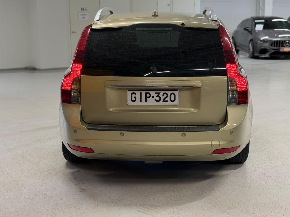 VOLVO V50 2009