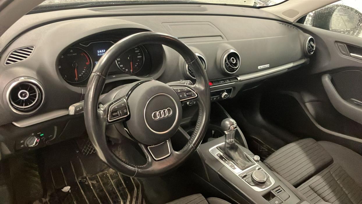 AUDI A3 2015