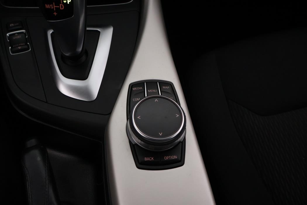 BMW 118 2018