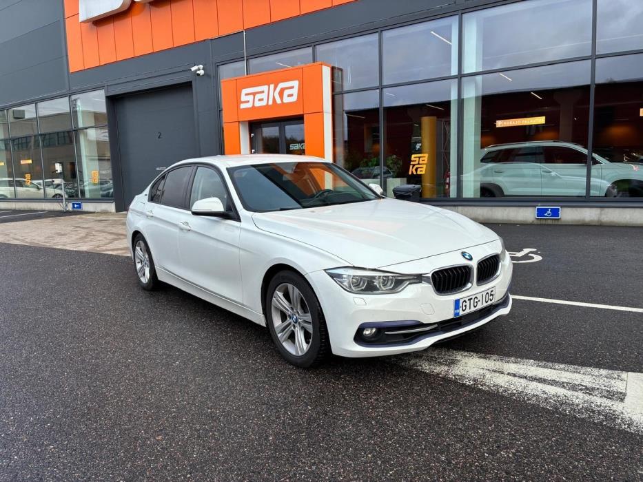 BMW 330 2016