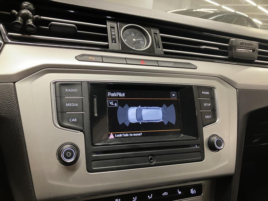 VOLKSWAGEN Passat 2015