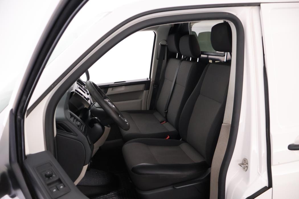 VOLKSWAGEN Transporter 2016