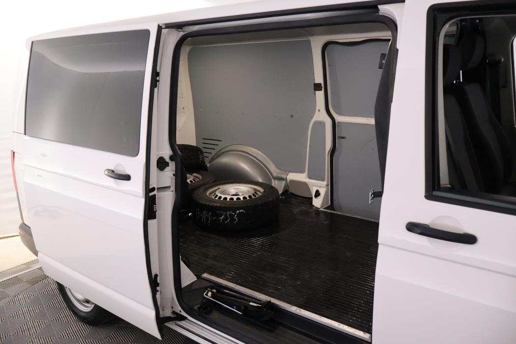 VOLKSWAGEN Transporter 2016