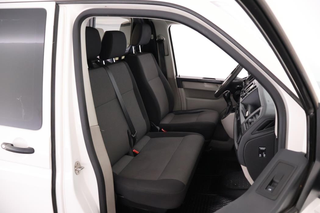 VOLKSWAGEN Transporter 2016