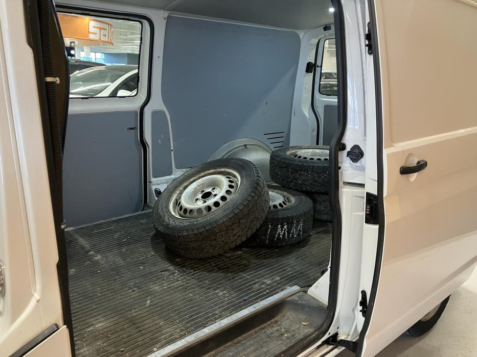 VOLKSWAGEN Transporter 2016