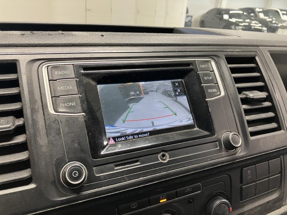 VOLKSWAGEN Transporter 2016