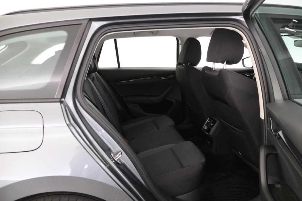 SKODA Octavia 2022