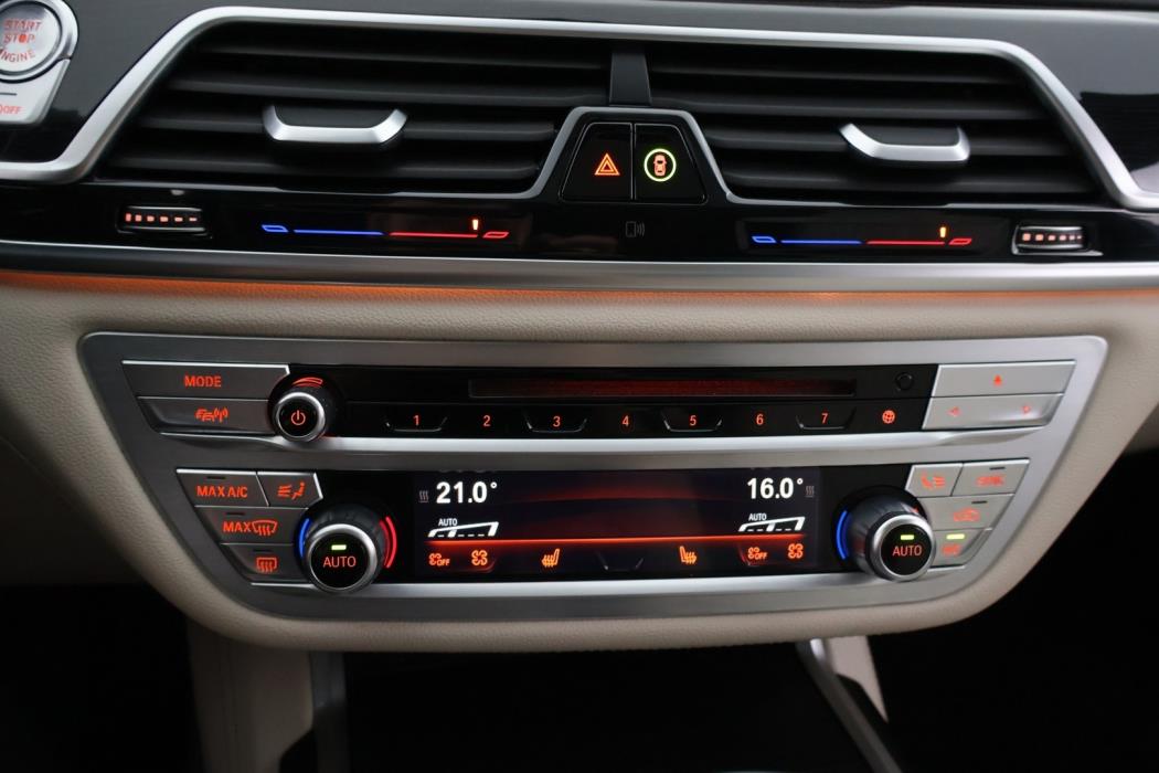 BMW 730 2016