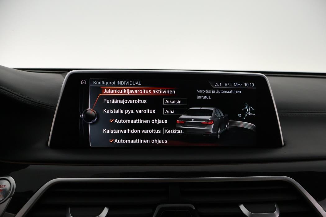 BMW 730 2016