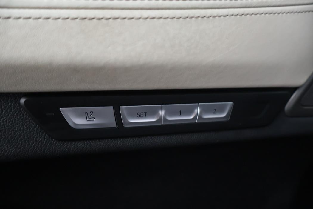 BMW 730 2016
