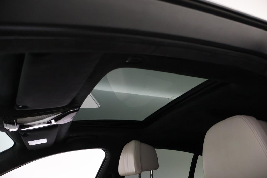 BMW 730 2016