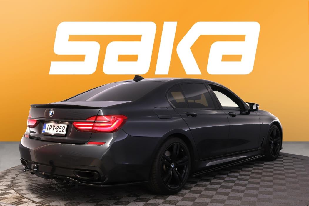 BMW 730 2016