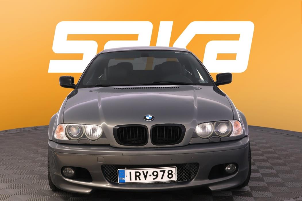 BMW 325 2002