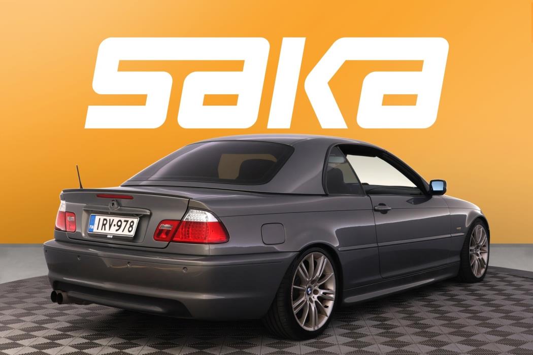 BMW 325 2002
