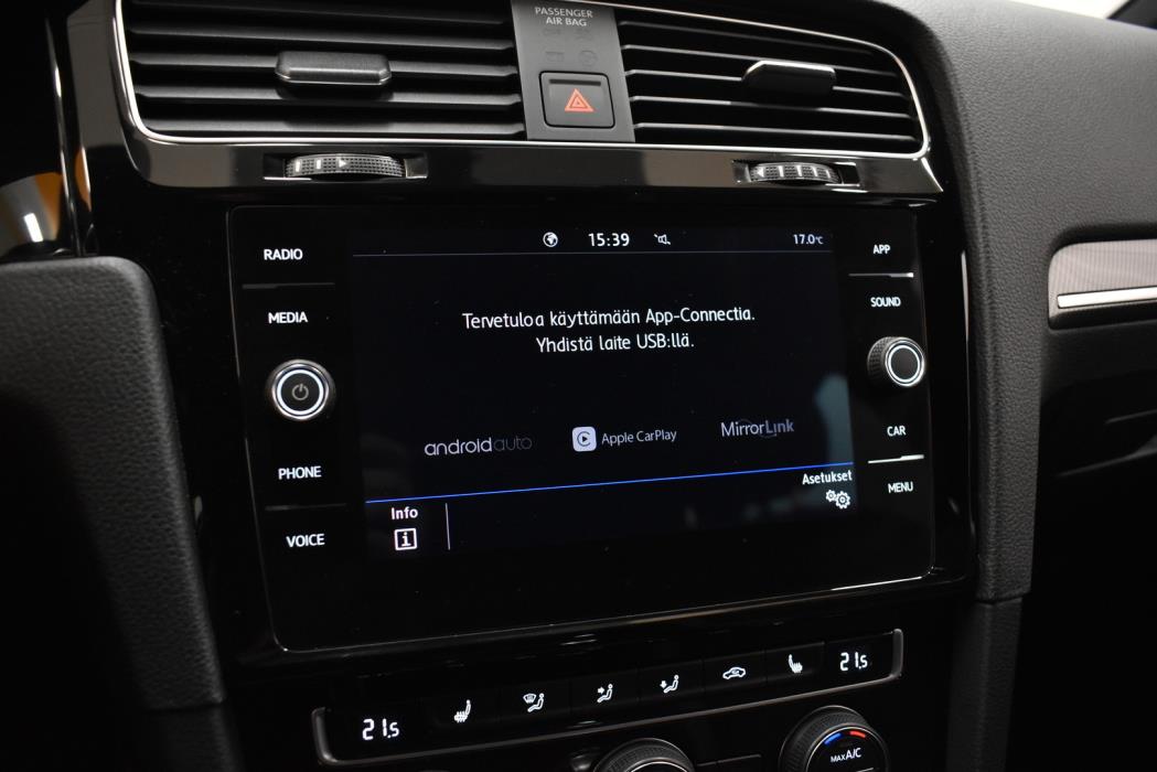 VOLKSWAGEN Golf 2019