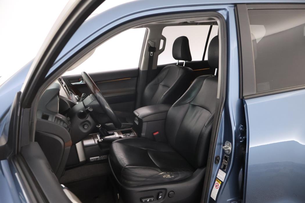 TOYOTA Land Cruiser 2012