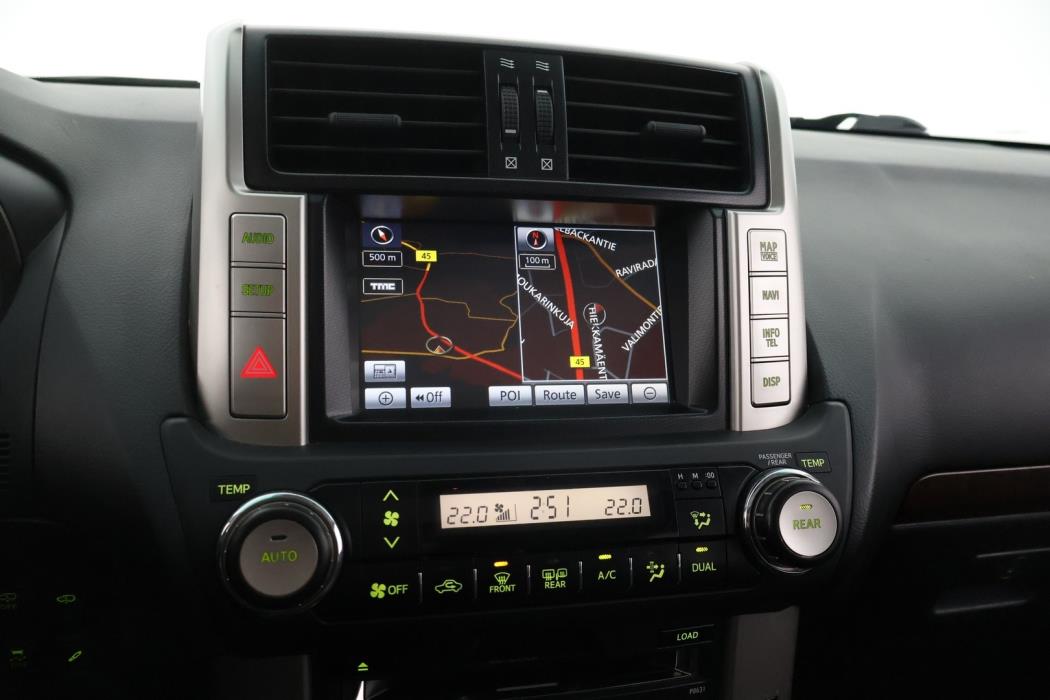 TOYOTA Land Cruiser 2012