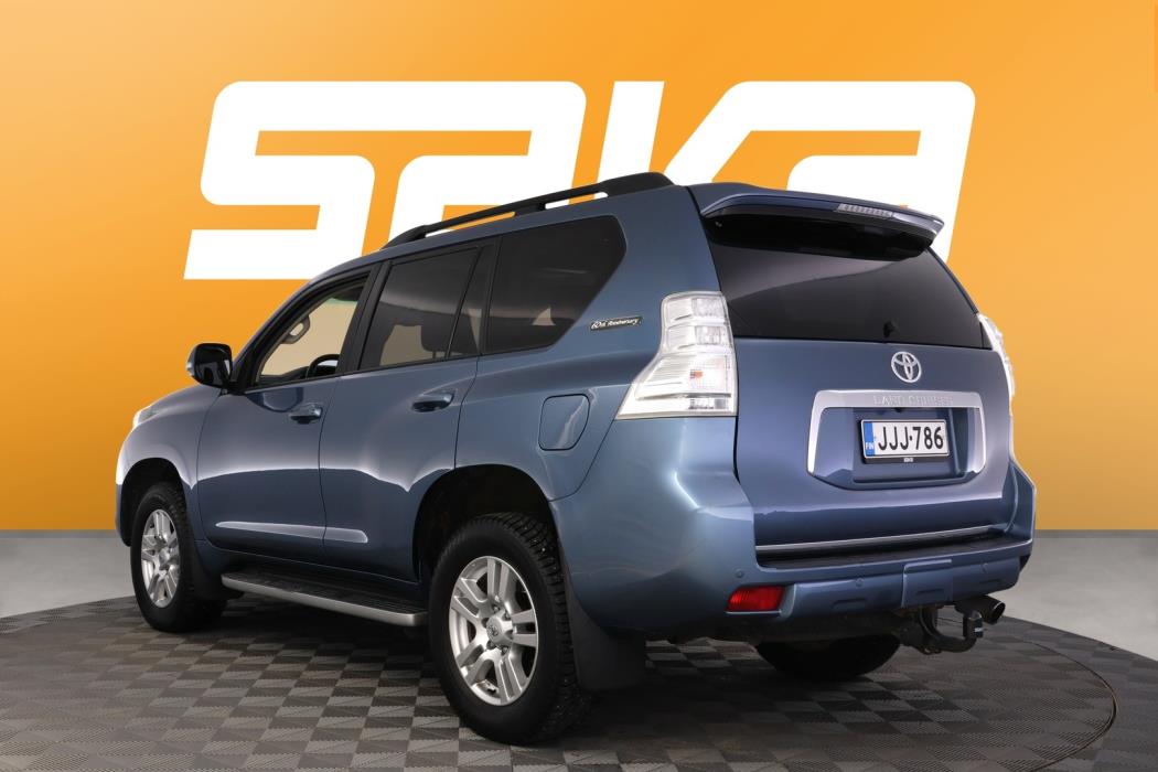 TOYOTA Land Cruiser 2012