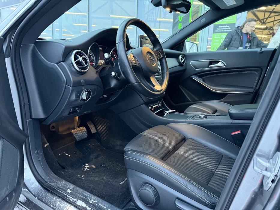 MERCEDES-BENZ CLA 2017