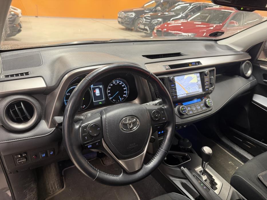 TOYOTA RAV4 2017