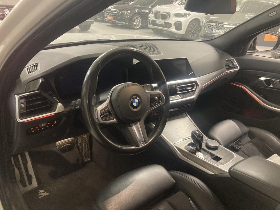 BMW 330 2020