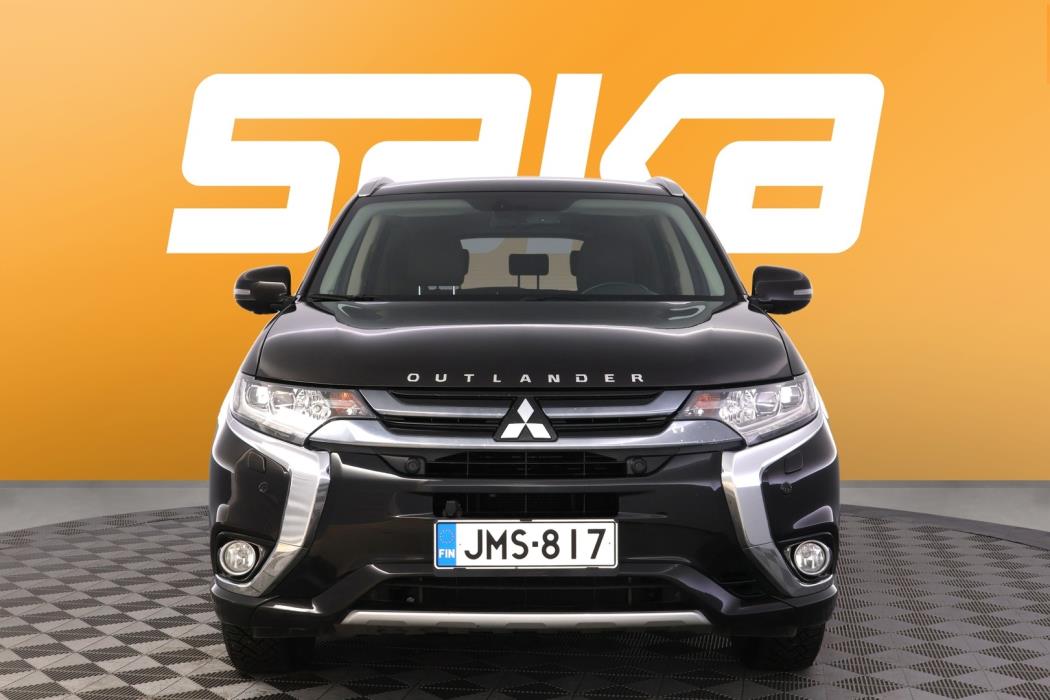 MITSUBISHI Outlander PHEV 2016