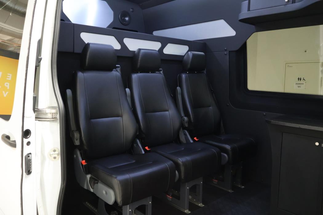 MERCEDES-BENZ Sprinter 2024