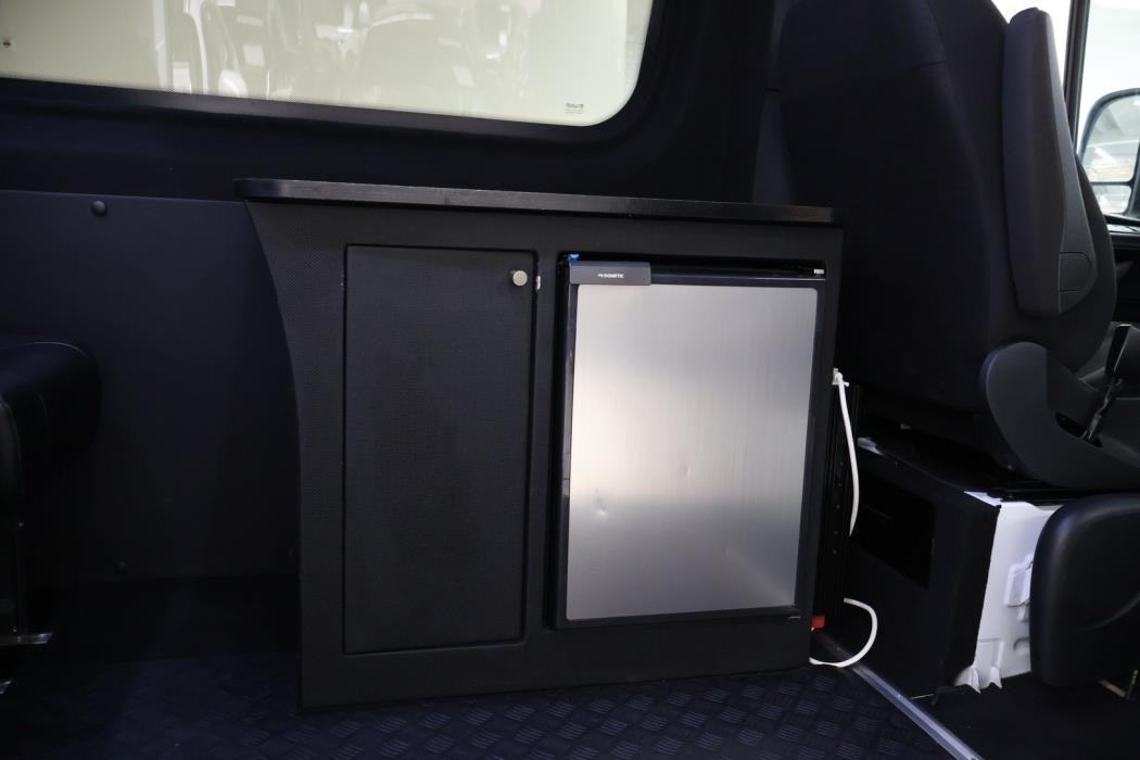 MERCEDES-BENZ Sprinter 2024