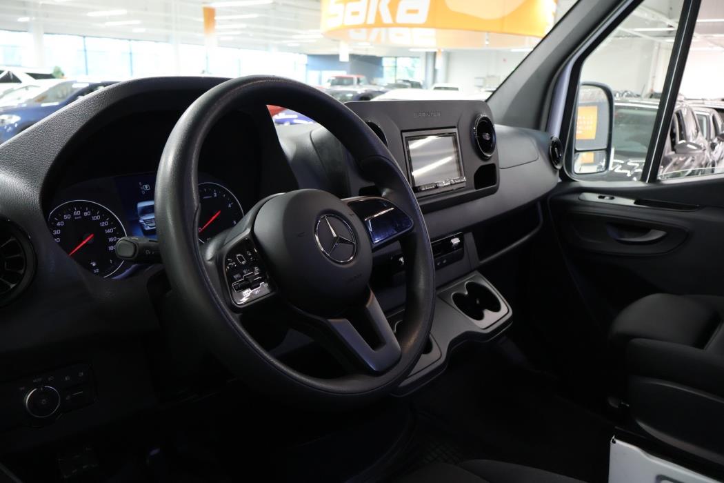 MERCEDES-BENZ Sprinter 2024