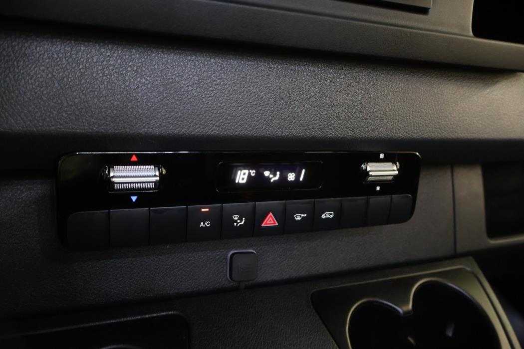MERCEDES-BENZ Sprinter 2024