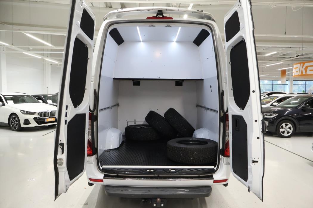 MERCEDES-BENZ Sprinter 2024