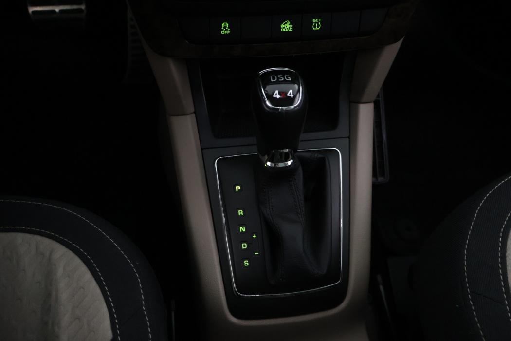 SKODA Yeti 2014